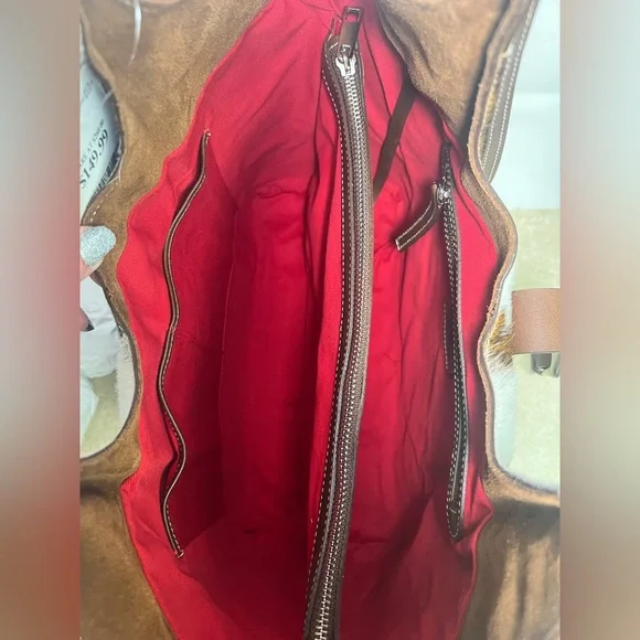 Viral Cavalcanti Cowhide Bag! - Picture 7 of 10